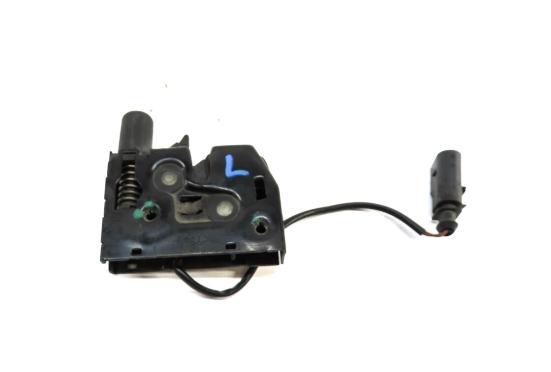 Thumbnail 2: 2013 AUDI A6 (C7) LEFT FRONT DRIVER LOWER HOOD LOCK LATCH