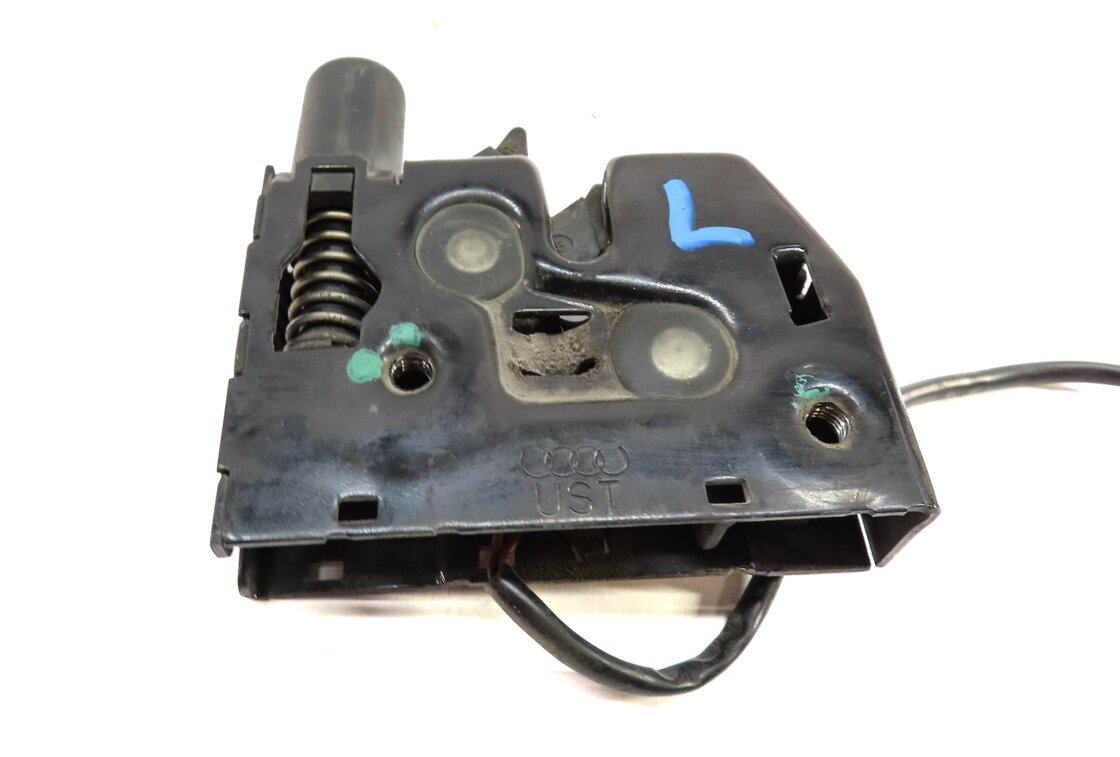 Thumbnail 3: 2013 AUDI A6 (C7) LEFT FRONT DRIVER LOWER HOOD LOCK LATCH