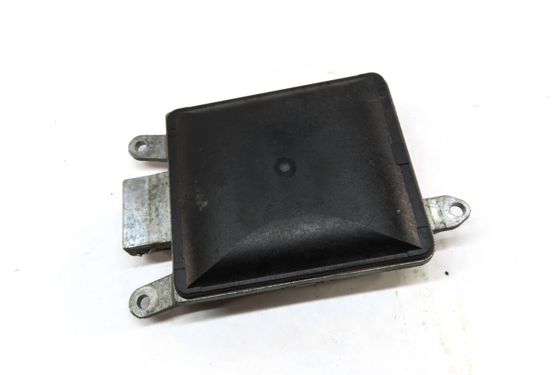2012-2015 AUDI A6 S6 (C7) RIGHT PASSENGER REAR BLIND SPOT ALERT MODULE (MASTER)