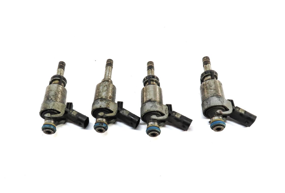 Thumbnail 2: 08-17 AUDI A3 A4 A5 A6 Q5 TT (8P B8 8K 8T 8R MK2 C7) 2.0L FSI FUEL INJECTOR SET