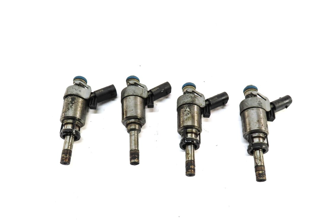 Thumbnail 3: 08-17 AUDI A3 A4 A5 A6 Q5 TT (8P B8 8K 8T 8R MK2 C7) 2.0L FSI FUEL INJECTOR SET
