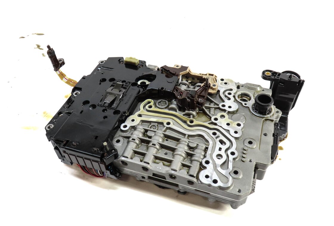 2013-2015 AUDI A6 (C7) 2.0L AWD QUATTRO - A/T AUTOMATIC TRANSMISSION VALVE BODY