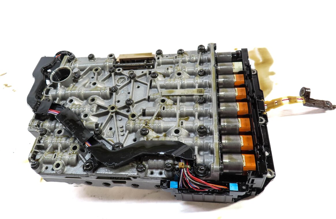 Thumbnail 4: 2013-2015 AUDI A6 (C7) 2.0L AWD QUATTRO - A/T AUTOMATIC TRANSMISSION VALVE BODY