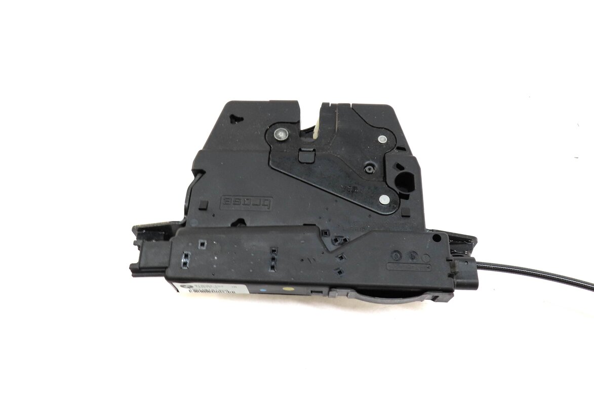 Thumbnail 3: 2016 BMW 328i (F30) REAR TRUNK LOCK LATCH ACTUATOR