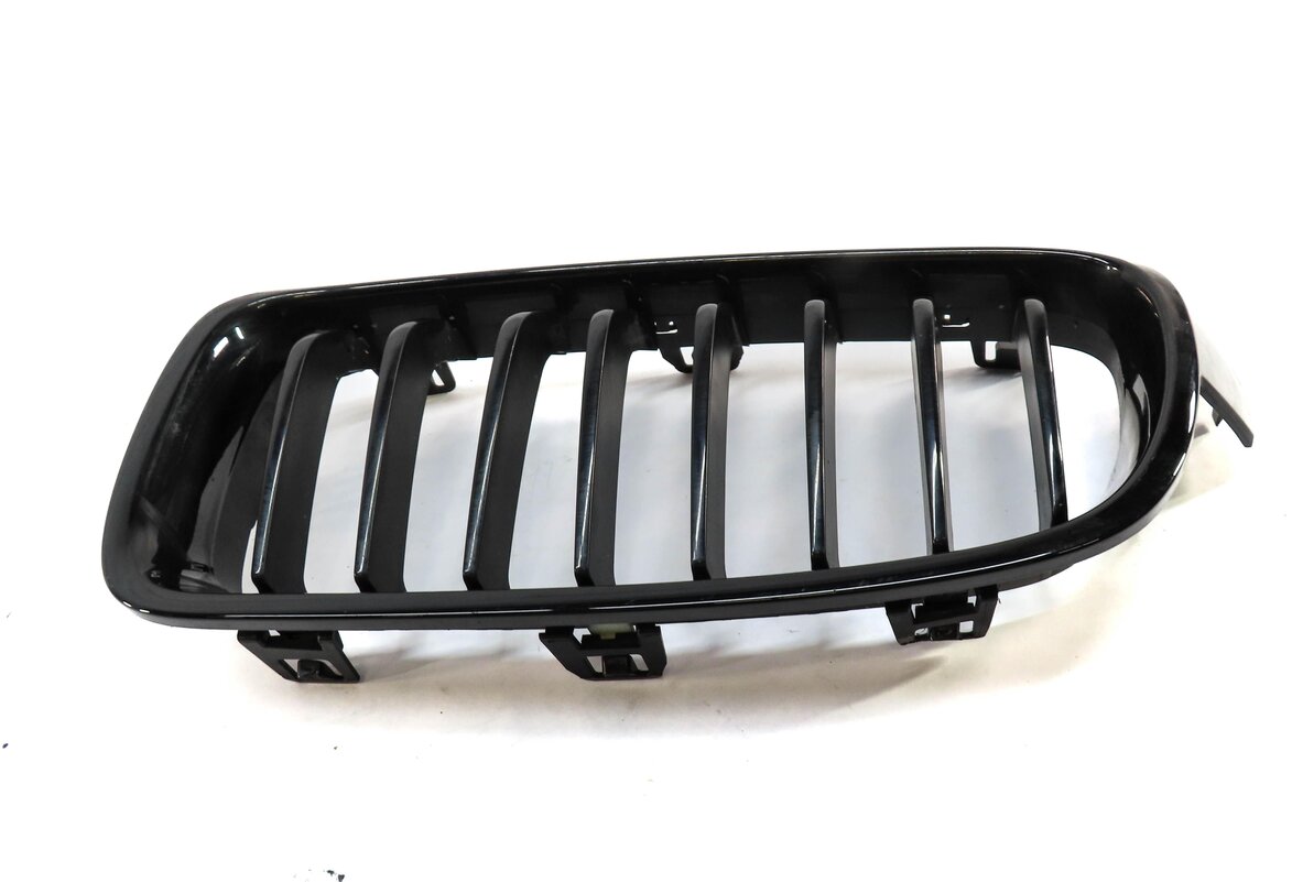 Thumbnail 2: 12-18 BMW 3 SERIES (F30) ///M-SPORT FRONT LEFT DRIVER UPPER KIDNEY GRILLE TRIM