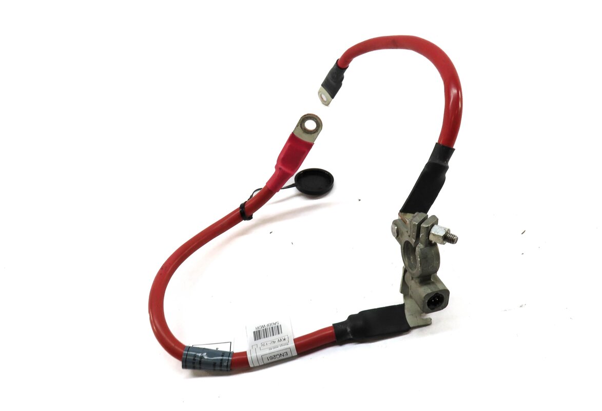 Thumbnail 1: 2016 BMW 328i (F30) POSITIVE BATTERY CABLE TERMINAL SRS