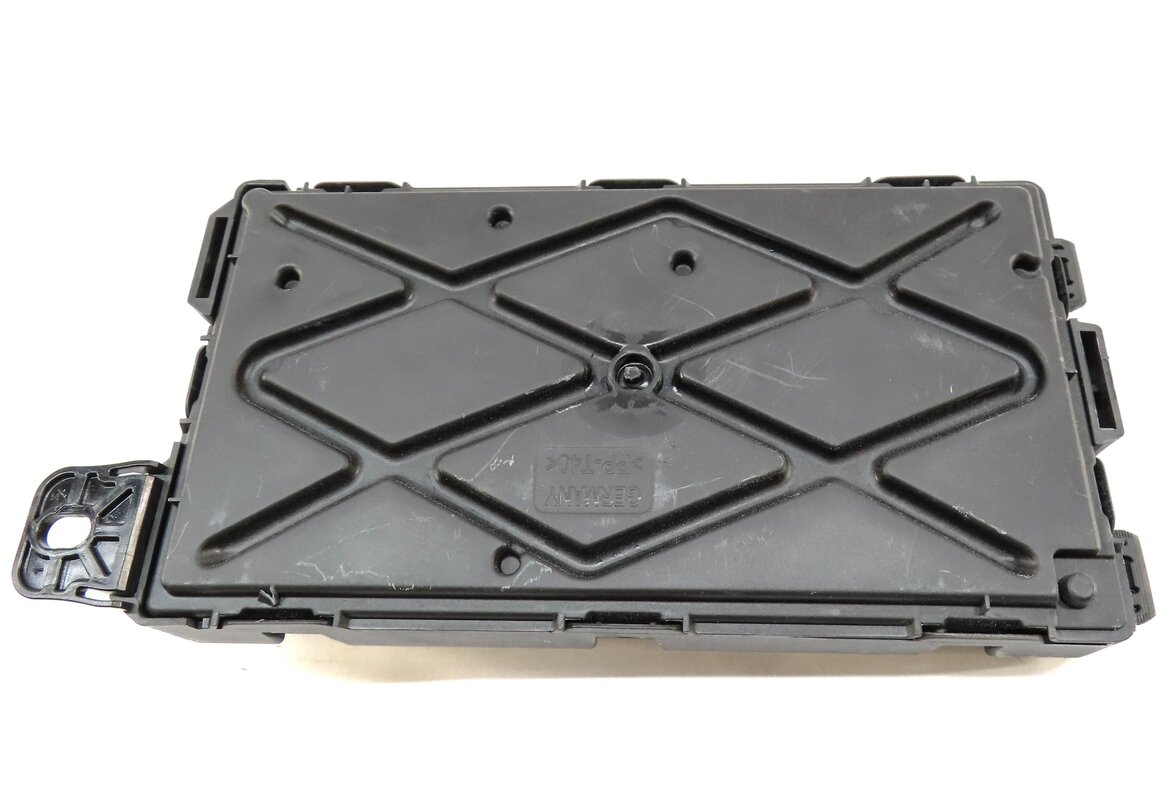 Thumbnail 5: 13-19 BMW 328i 330i 335i 428i 435i M3 M4 (F30 F31 F32) REAR BODY CONTROL MODULE
