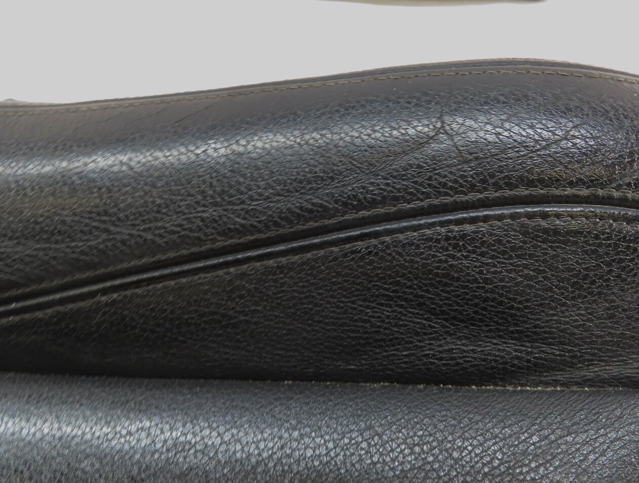 Thumbnail 7: 2016 BMW 328i (F30) LEFT DRIVER LOWER BOTTOM SPORT SEAT CUSHION (BLACK LEATHER)