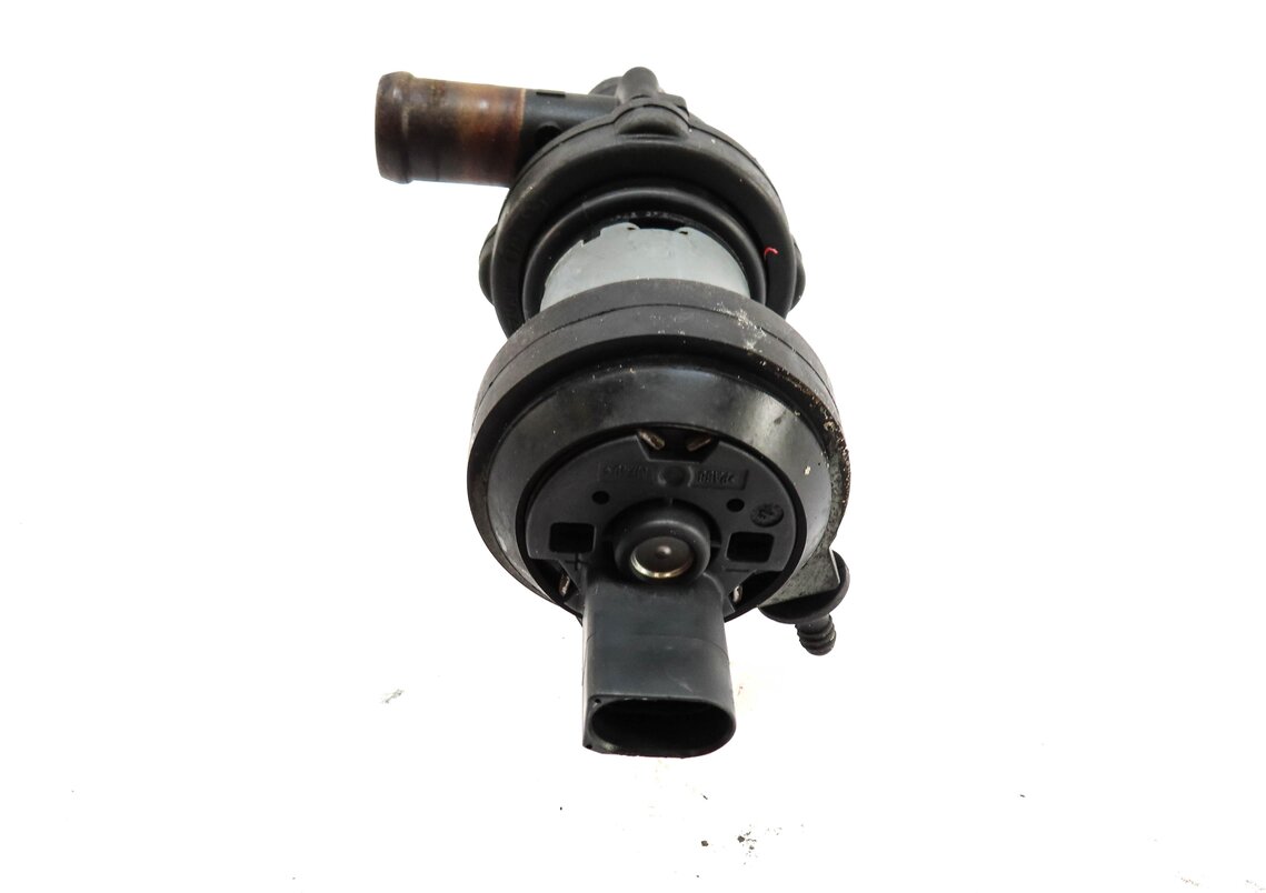 Thumbnail 3: 2008 AUDI Q7 (4L) 3.6L BHK ENGINE SECONDARY AUX AUXILIARY WATER COOLANT PUMP