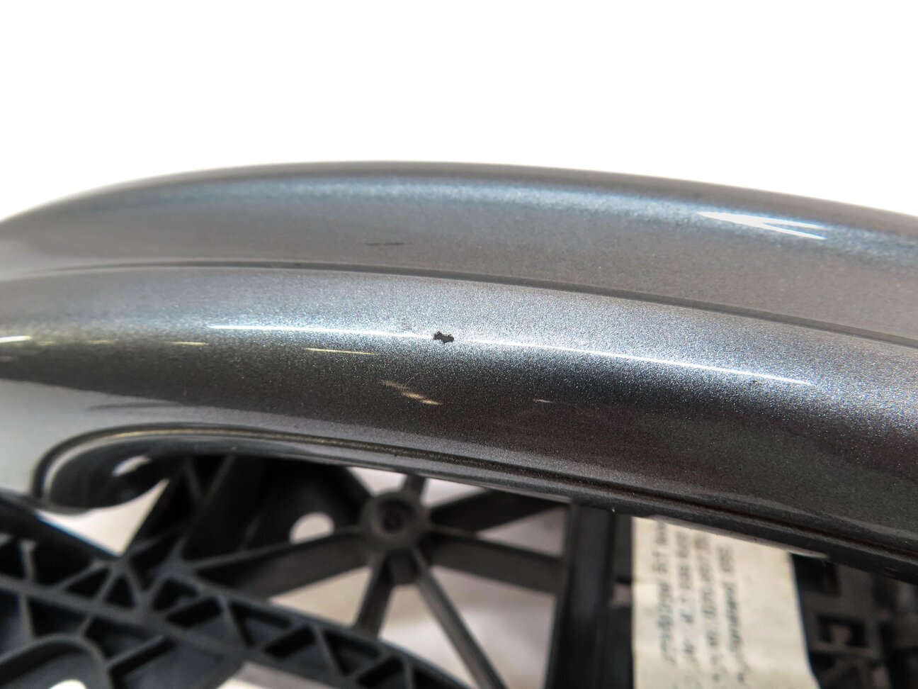 Thumbnail 5: 2007-2015 AUDI Q7 (4L) LEFT REAR KEYLESS EXTERIOR DOOR HANDLE (QUARTZ GRAY Q4)