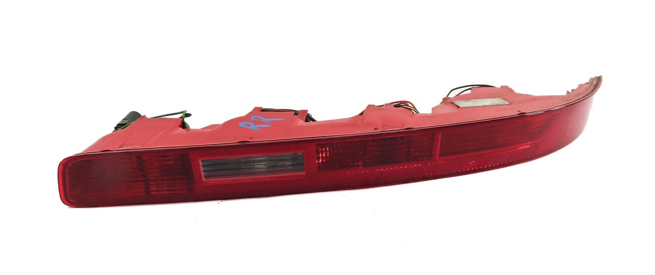 2007-2015 AUDI Q7 (4L) RIGHT PASSENGER REAR BUMPER LOWER TAILLIGHT LIGHT LAMP