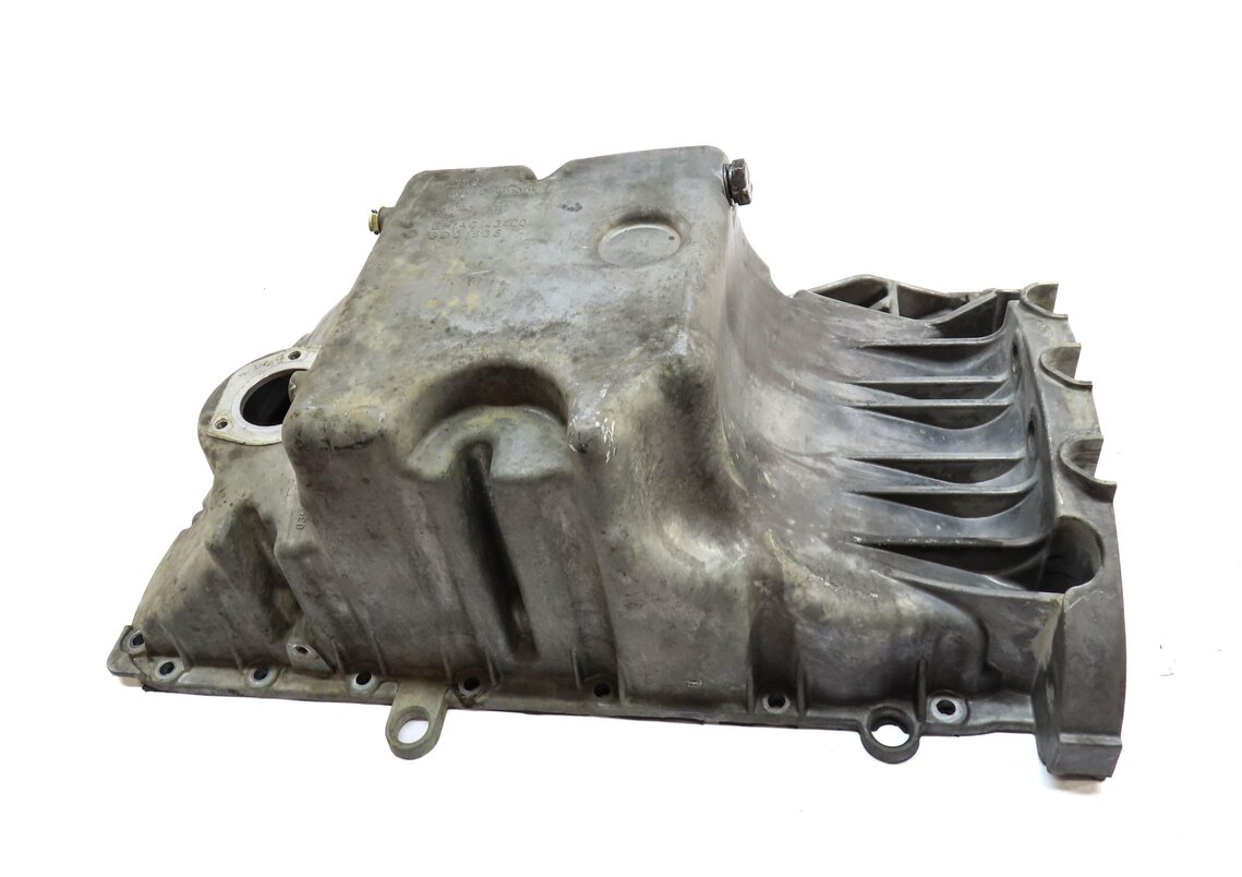 Thumbnail 2: 2006-2010 VW / AUDI Q7 (4L) TOUAREG 3.6L BHK VR6 ENGINE MOTOR OIL FLUID PAN SUMP