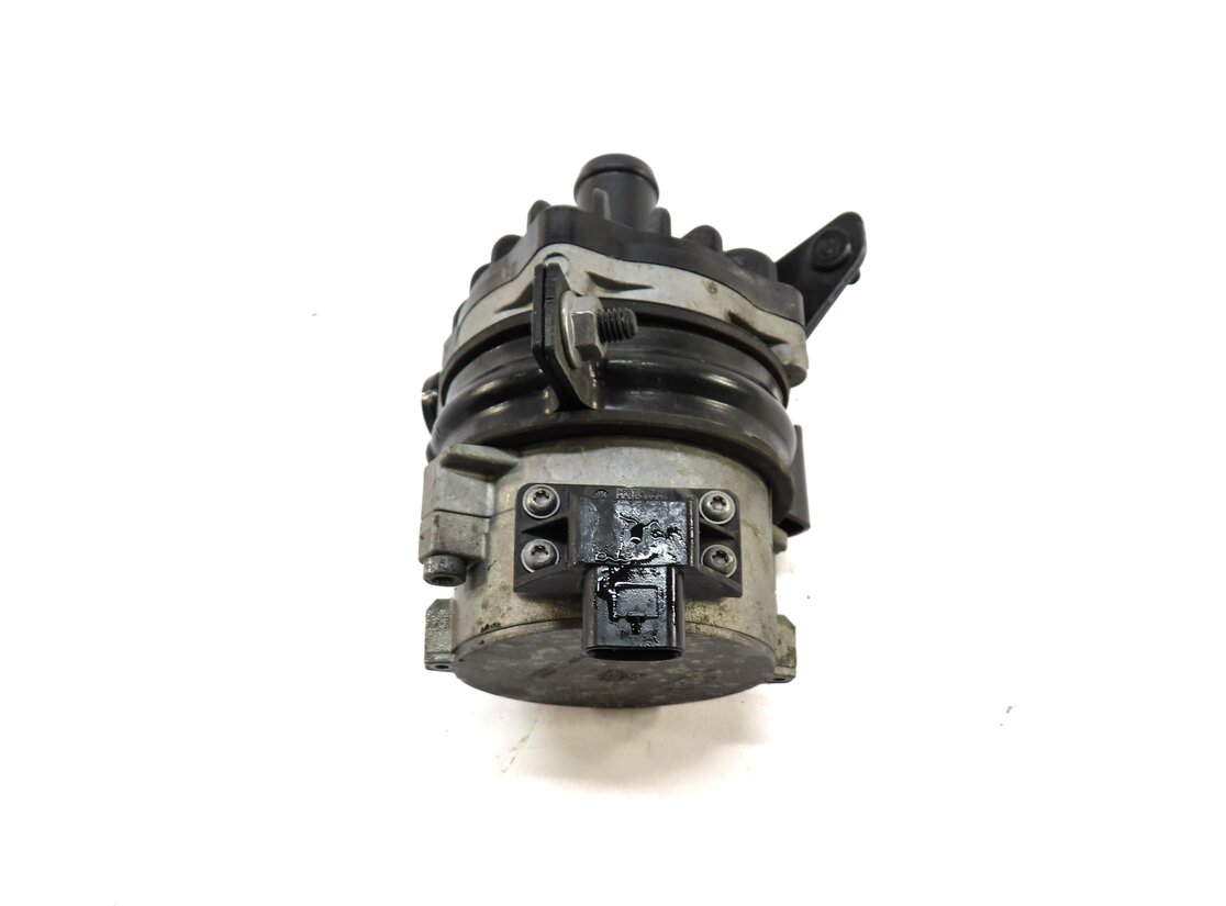 Thumbnail 3: 2012 AUDI A6 (C7) 3.0L CGXB SUPERCHARGED ENGINE AUXILIARY WATER COOLANT PUMP