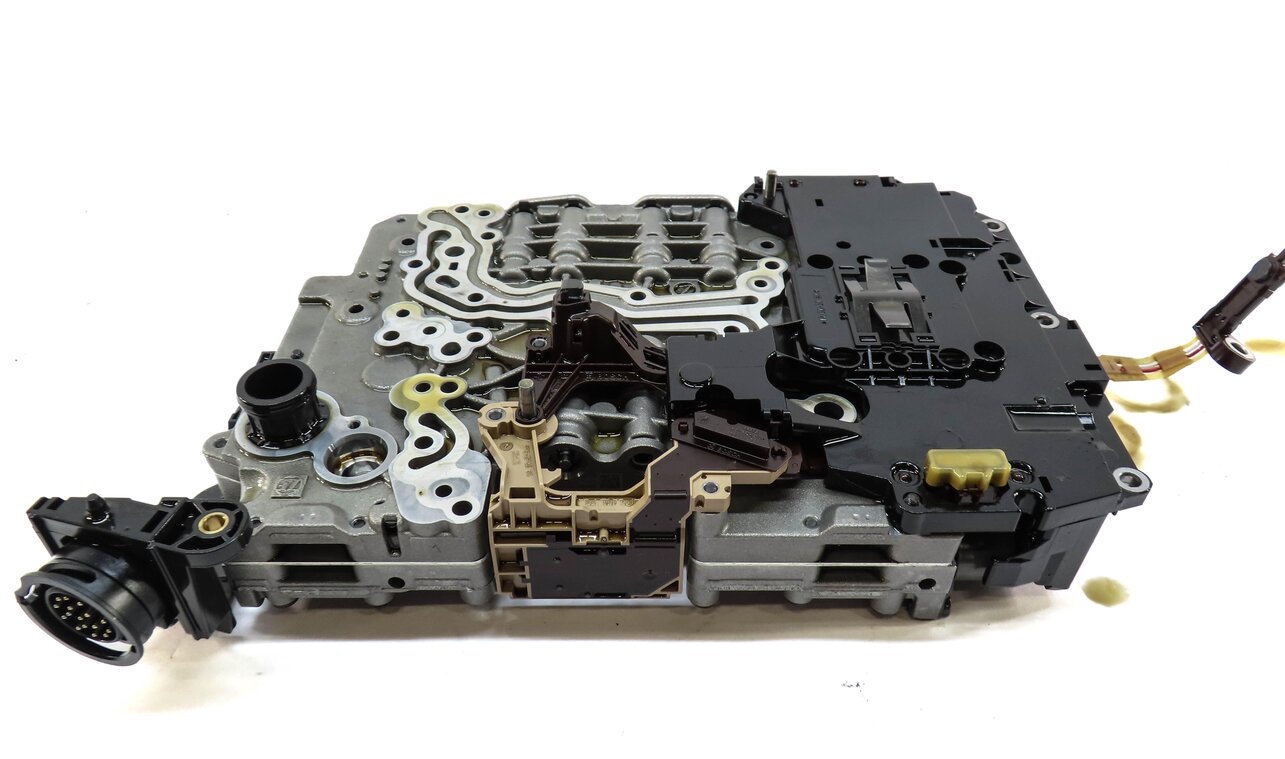 Thumbnail 2: 2012-2015 AUDI A6 A7 (C7 4G8) 3.0L SUPERCHARGED AWD A/T TRANSMISSION VALVE BODY
