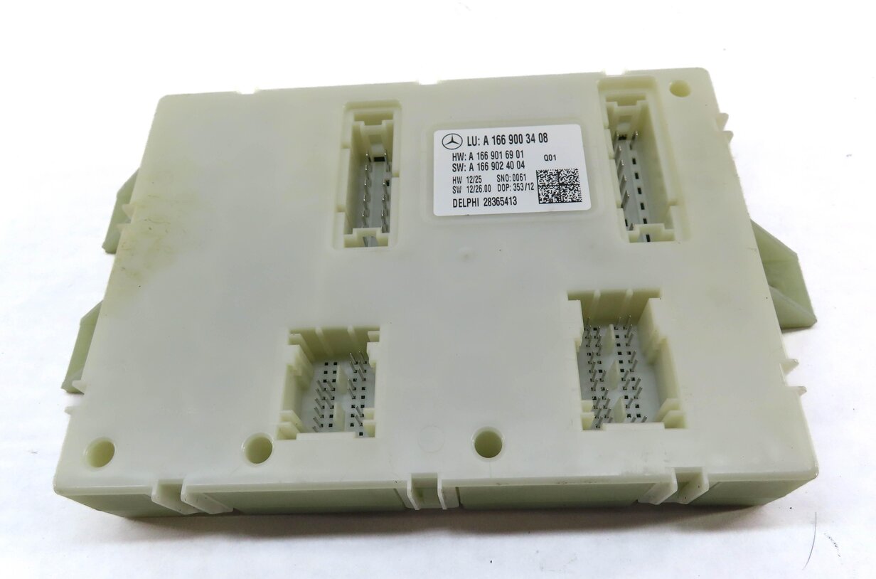 Thumbnail 2: 2013-2014 MERCEDES GL-CLASS (X166) REAR SIGNAL ACQUISITION CONTROL MODULE SAM