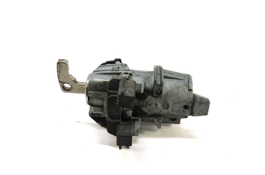 Thumbnail 3: 2013 MERCEDES GL450 (X166) LEFT FRONT DRIVER DOOR HANDLE LOCK CYLINDER w/ KEY