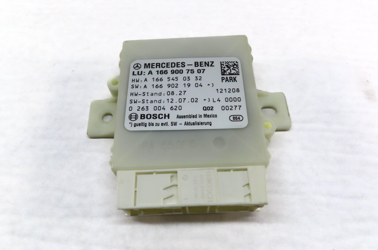 Thumbnail 2: 2013-2016 MERCEDES GL ML CLASS (W166 X166) PDC PARK ASSIST SENSOR CONTROL MODULE