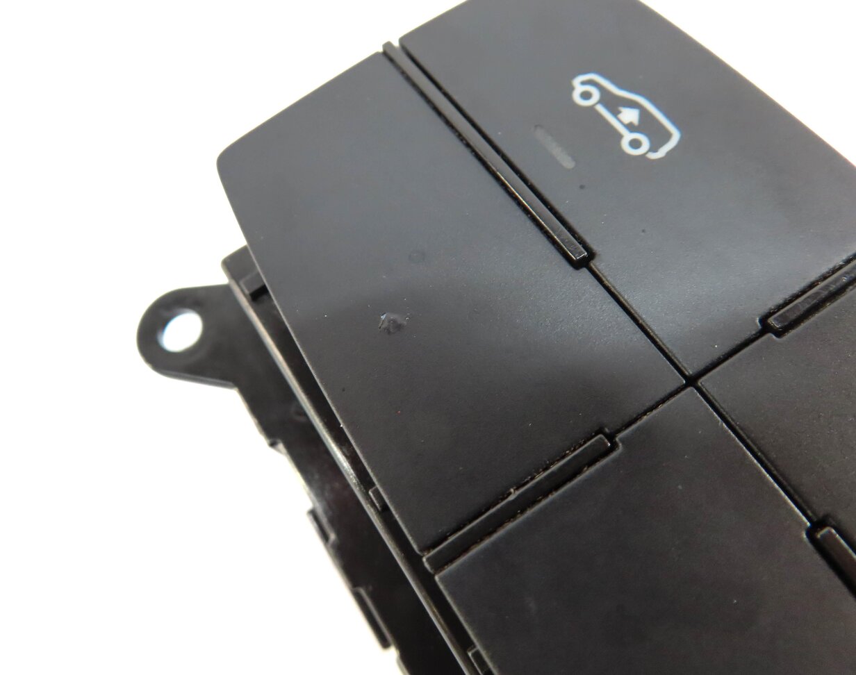Thumbnail 6: 2013 MERCEDES GL450 (X166) RIDE HEIGHT HILL DESCENT SWITCH BUTTON PANEL