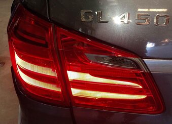 Thumbnail 2: 13-16 MERCEDES GL350 GL450 GL550 (X166) LEFT DRIVER INNER TAILLIGHT LIGHT LAMP