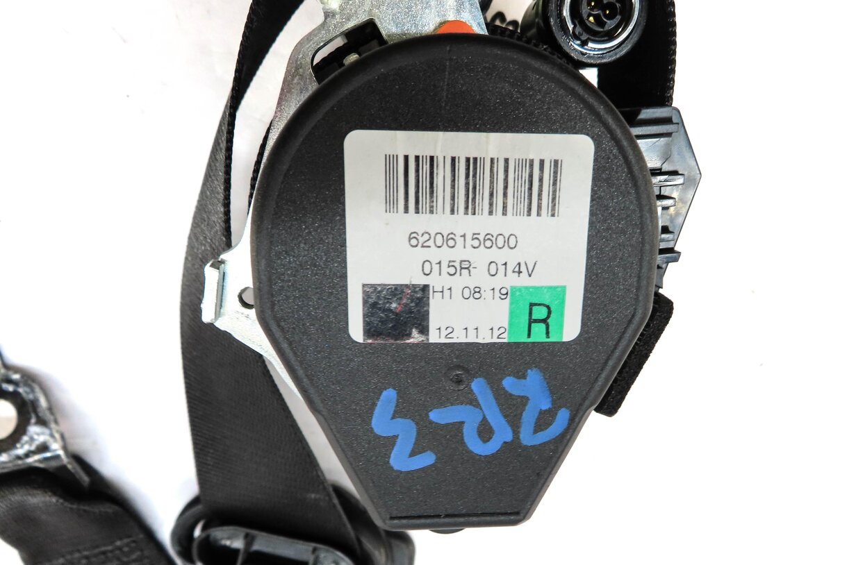 Thumbnail 4: 2013 MERCEDES GL450 (X166) REAR 3rd ROW SEAT RIGHT SEATBELT RETRACTOR (BLACK)