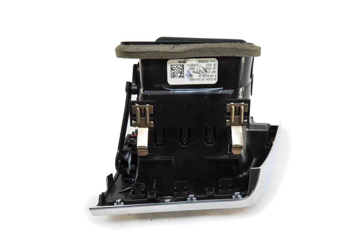 Thumbnail 4: 2013 MERCEDES GL450 (X166) FRONT LEFT DRIVER OUTER DASH HEATER A/C AIR VENT