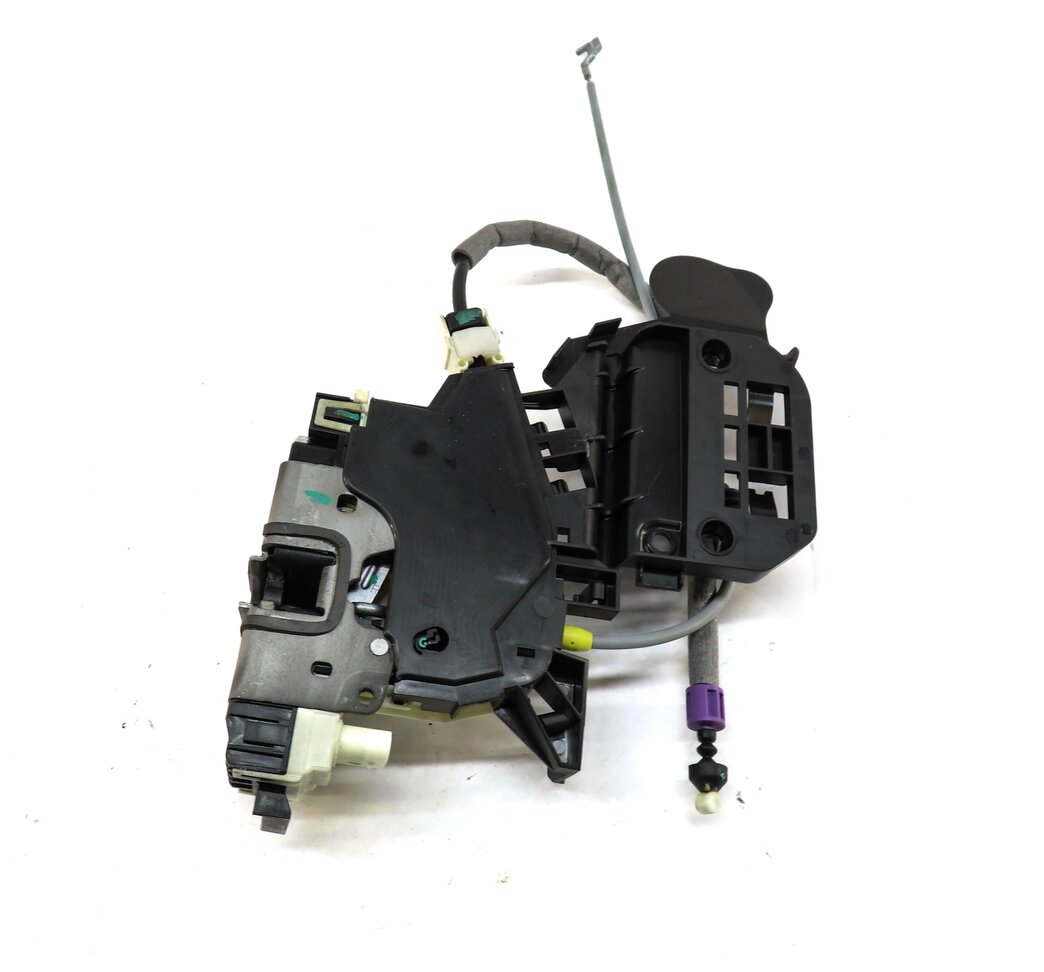 Thumbnail 3: 12-20 MERCEDES B GL GLC GLA ML (W166 W242 X166) RIGHT FRONT PASSENGER DOOR LATCH