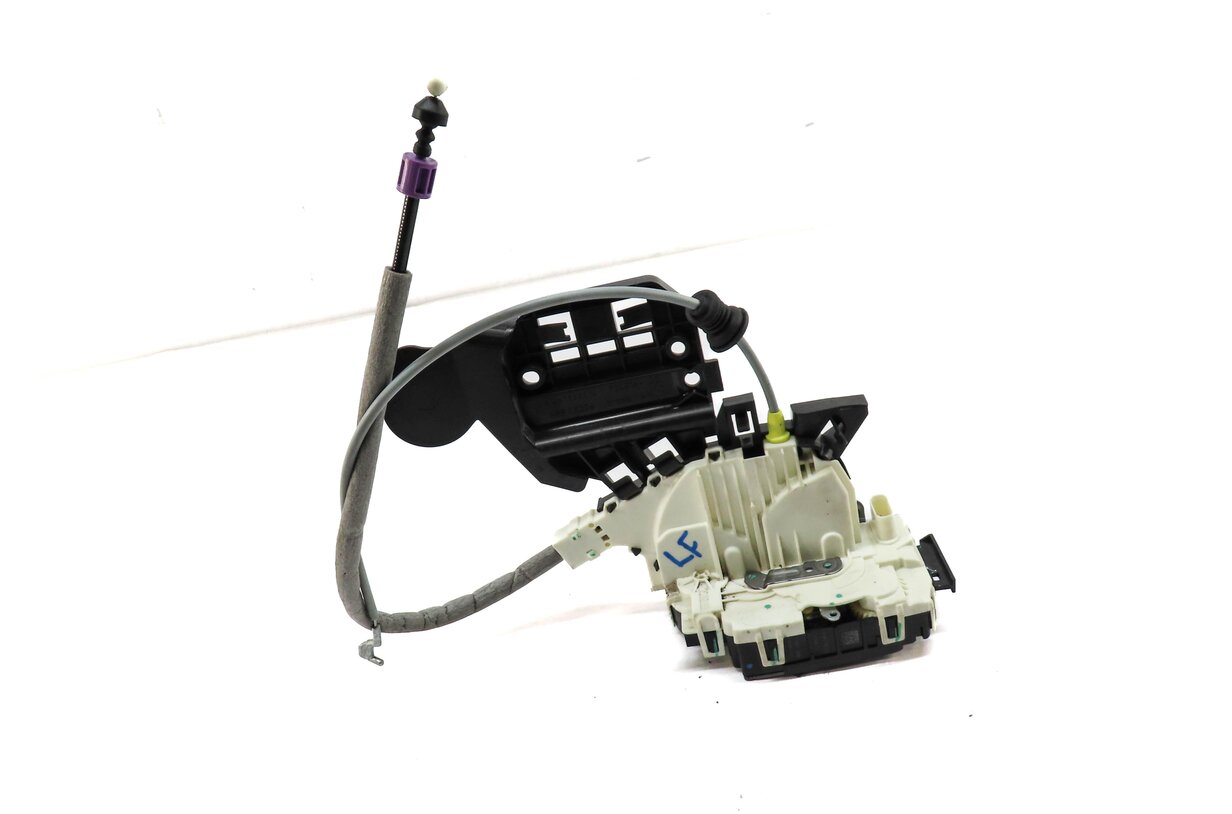 12-20 MERCEDES B GL GLC GLA ML (W166 W242 X166) LEFT FRONT DRIVER DOOR LATCH