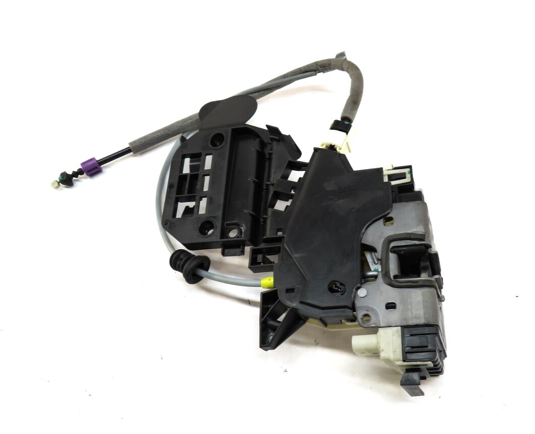 Thumbnail 3: 12-20 MERCEDES B GL GLC GLA ML (W166 W242 X166) LEFT FRONT DRIVER DOOR LATCH