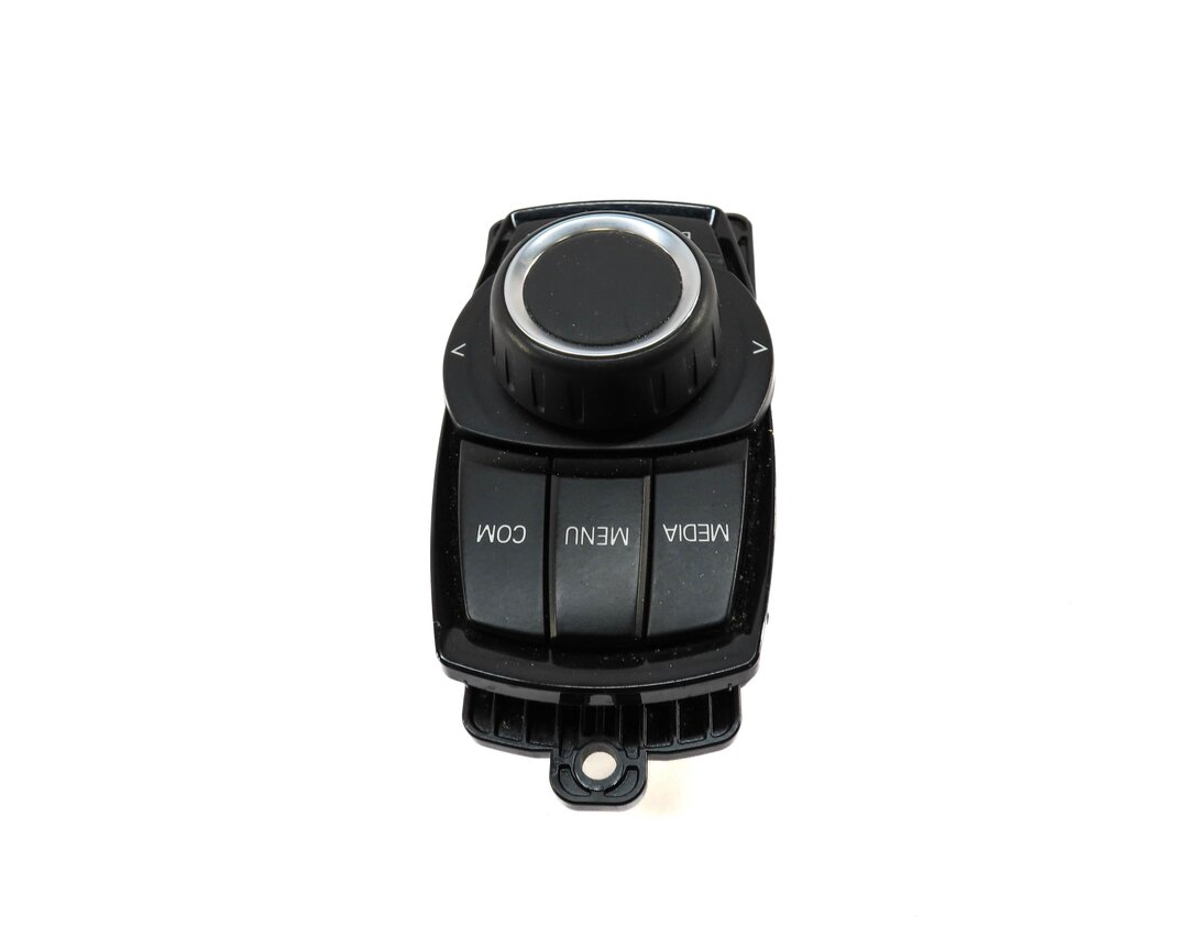 Thumbnail 3: 2013-2020 BMW 2 3 4 SERIES (F22 F30 F31 F32 F33 F34) iDRIVE MEDIA CONTROL SWITCH