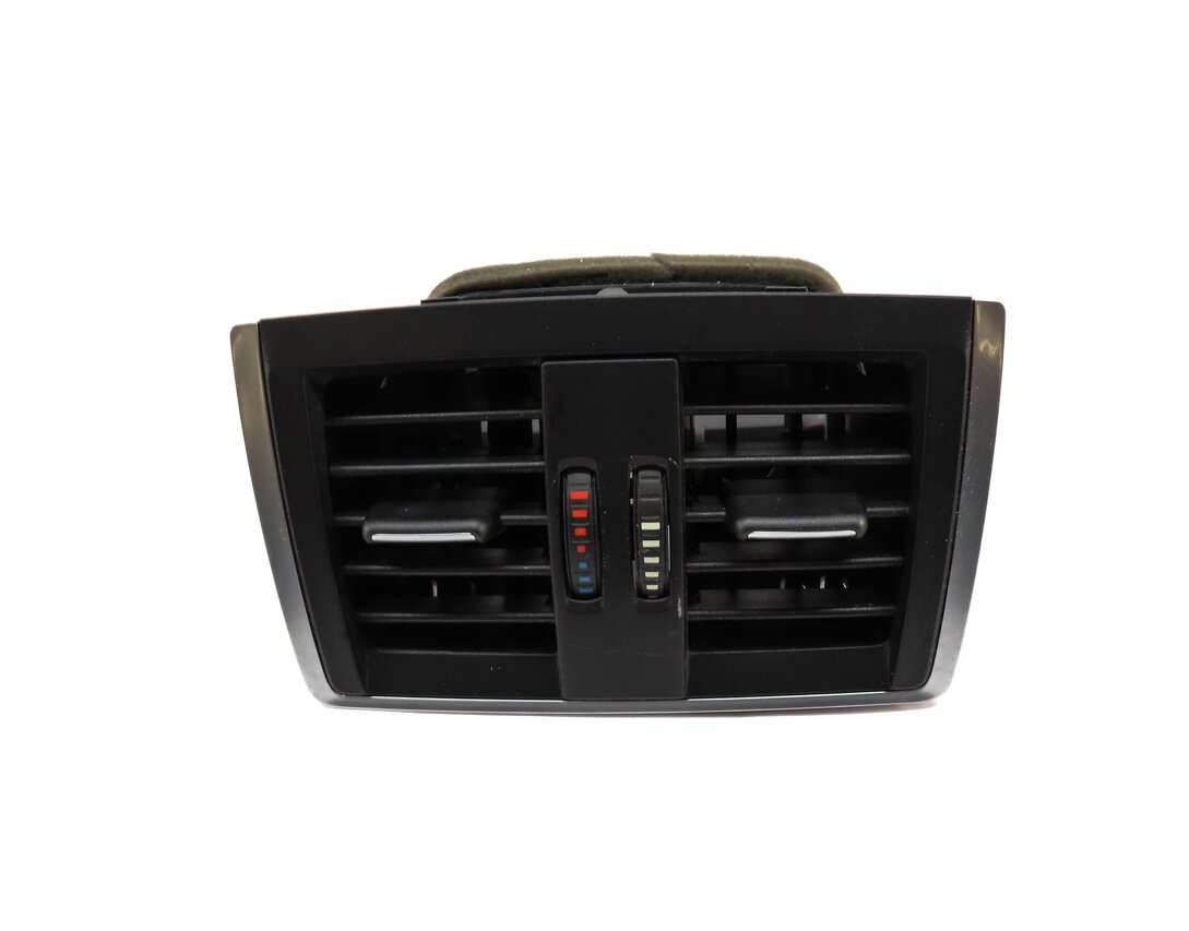 Thumbnail 2: 2018 BMW 330i (F30) REAR CENTER CONSOLE HEATER A/C AIR VENT