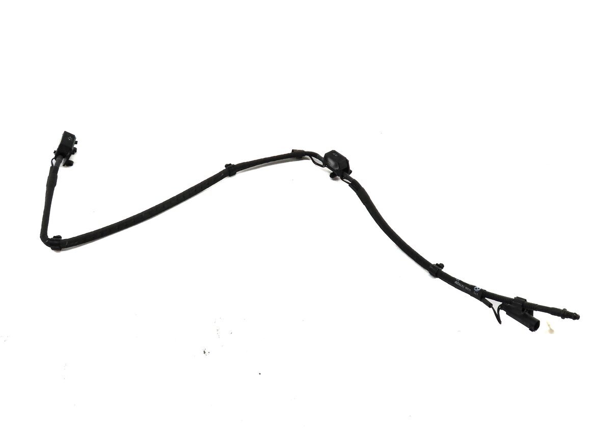 Thumbnail 3: 2018 BMW 330i (F30) FRONT WINDSHIELD WIPER HEATED SQUIRTER NOZZLE SET w/ LINES