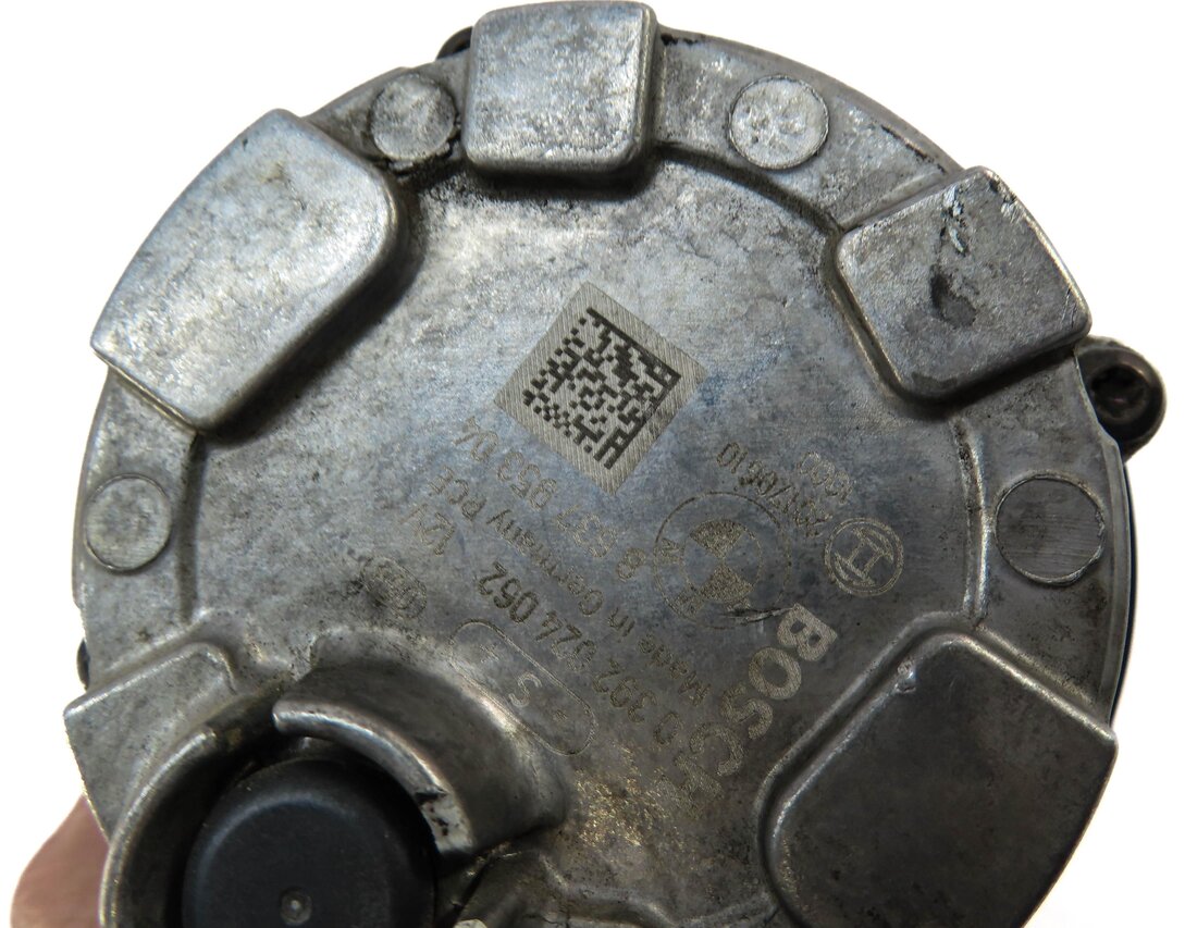 Thumbnail 4: 15-20 BMW 330i 330iGT 430i M2 M3 M4 (F30 F32 F80 F82 F87) AUXILIARY WATER PUMP