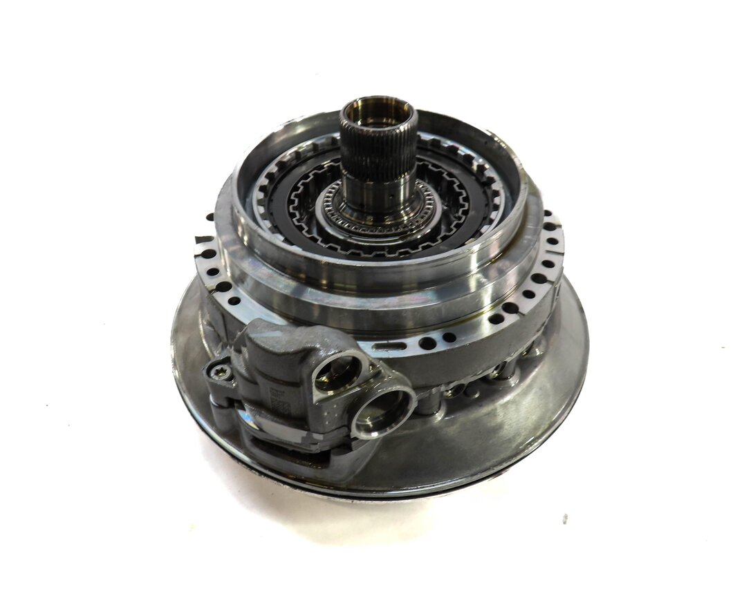 17-21 BMW 230i 330i 430i (F22 F30 F32) RWD - 8HP-50 A/T TRANSMISSION OIL PUMP
