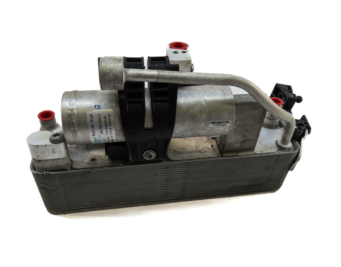 Thumbnail 3: 16-20 BMW 230i 240i 330i 330E 330iGT 340i 430i 440i - AIR CONDITIONING CONDENSER