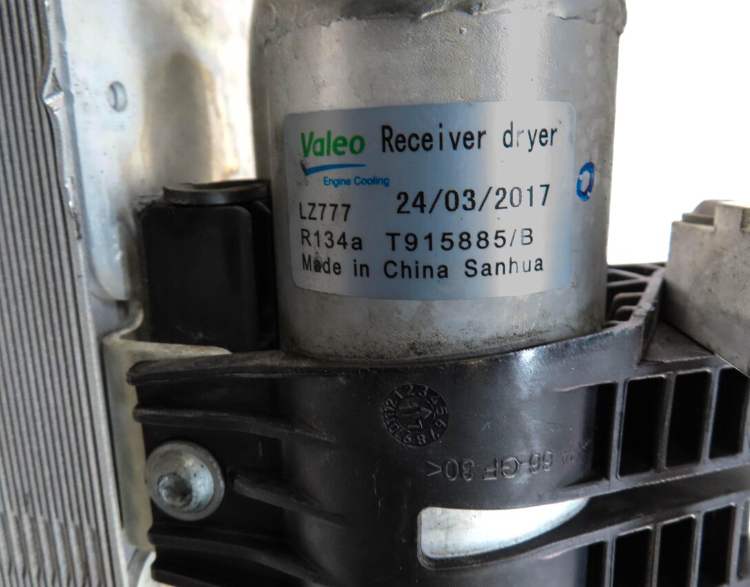 Thumbnail 6: 16-20 BMW 230i 240i 330i 330E 330iGT 340i 430i 440i - AIR CONDITIONING CONDENSER