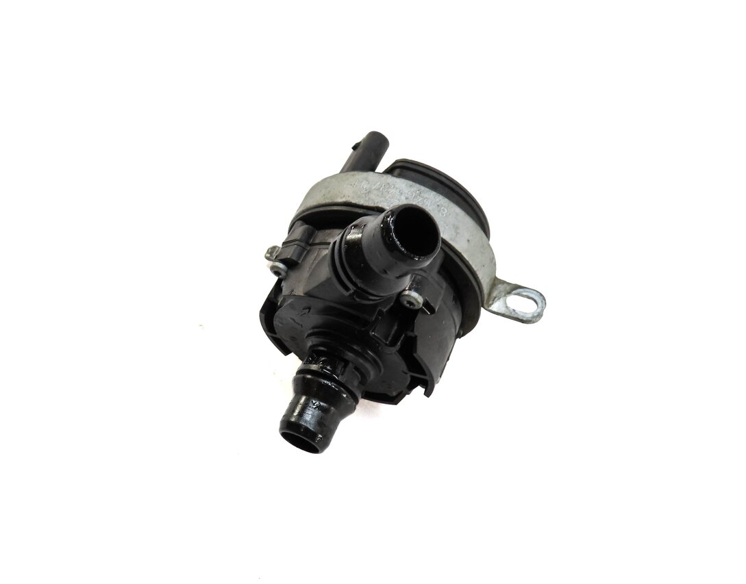 2018 BMW 330i (F30) 2.0L B46 TURBO ENGINE AUXLIARY WATER PUMP