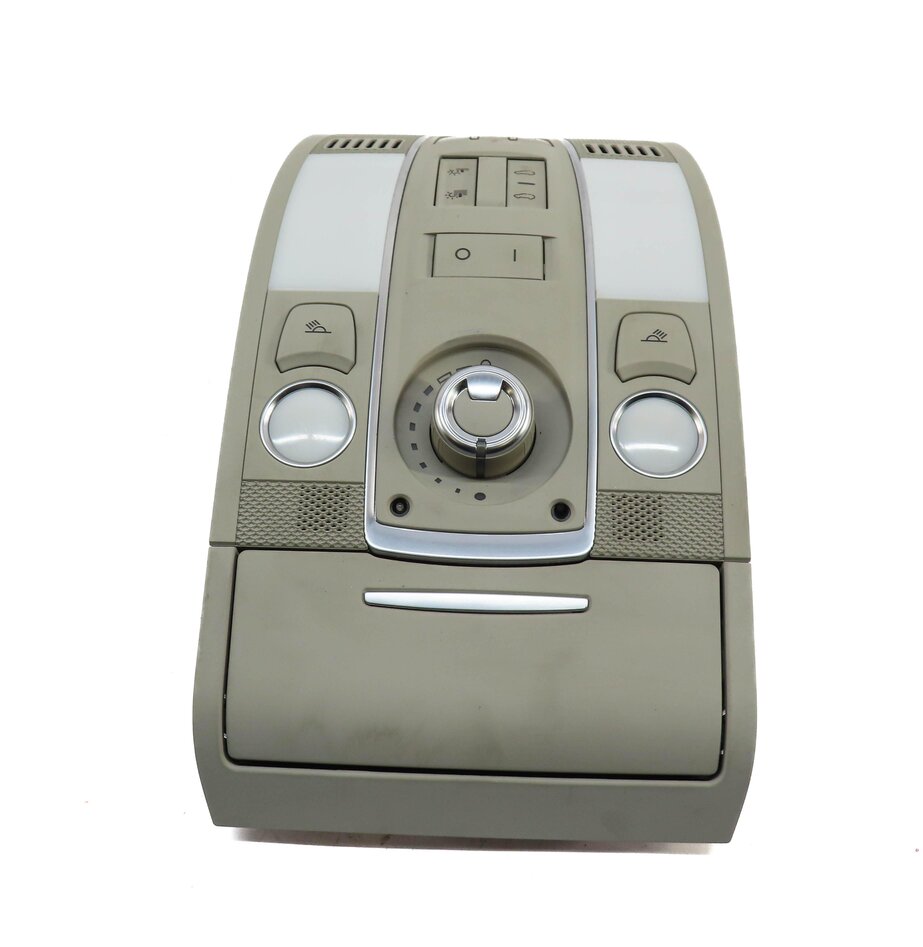 Thumbnail 3: 2010 AUDI Q7 (4L) FRONT DOMELIGHT MAP READING COURTESY DOME LIGHT LAMP (GRAY)