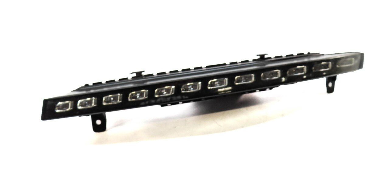 Thumbnail 1: 2010-2015 AUDI Q7 (4L) LEFT FRONT DRIVER TURN SIGNAL LED MARKER LIGHT LAMP