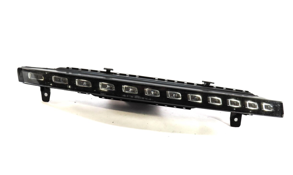 2010-2015 AUDI Q7 (4L) RIGHT FRONT PASSENGER TURN SIGNAL MARKER LIGHT LAMP (LED)