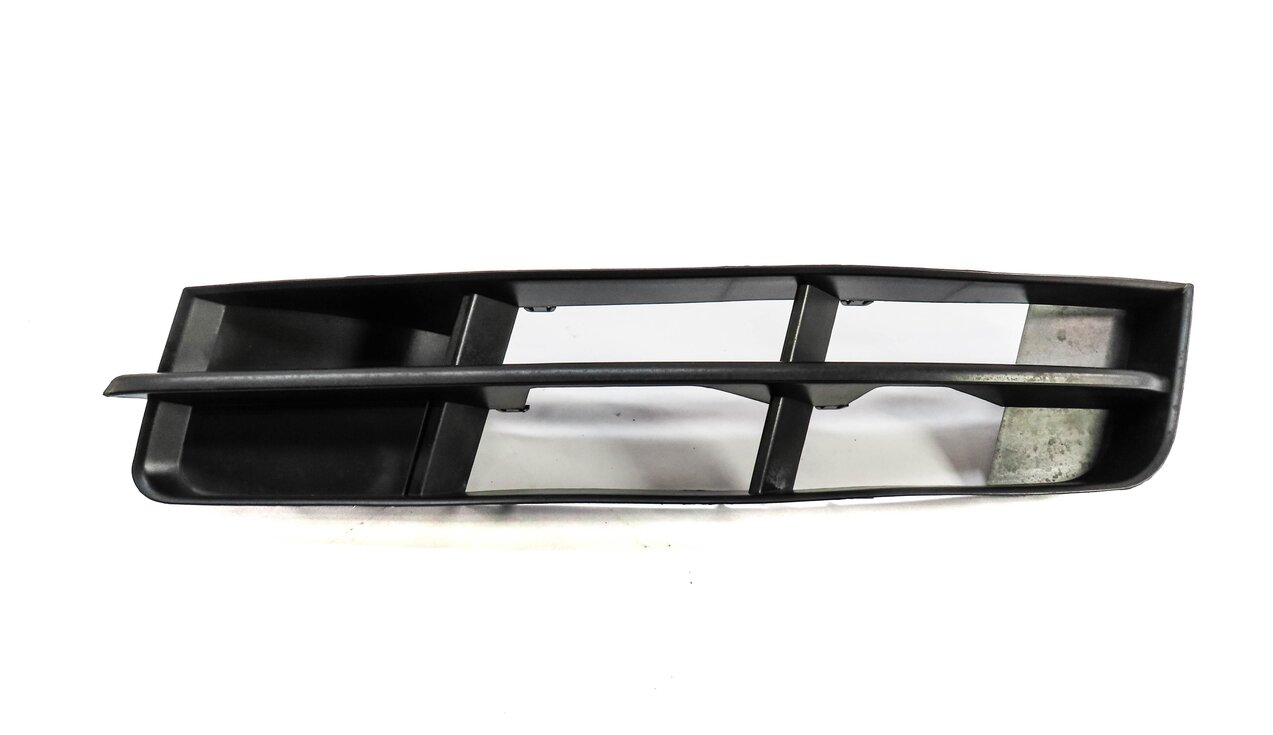 Thumbnail 2: 2010 AUDI Q7 (4L) LEFT FRONT DRIVER LOWER BUMPER GRILLE TRIM