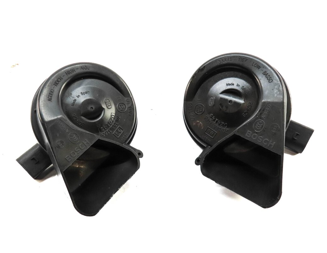 Thumbnail 2: 2007-2015 AUDI Q7 R8 (4L 4S) HIGH & LOW TONE HORN SET-2