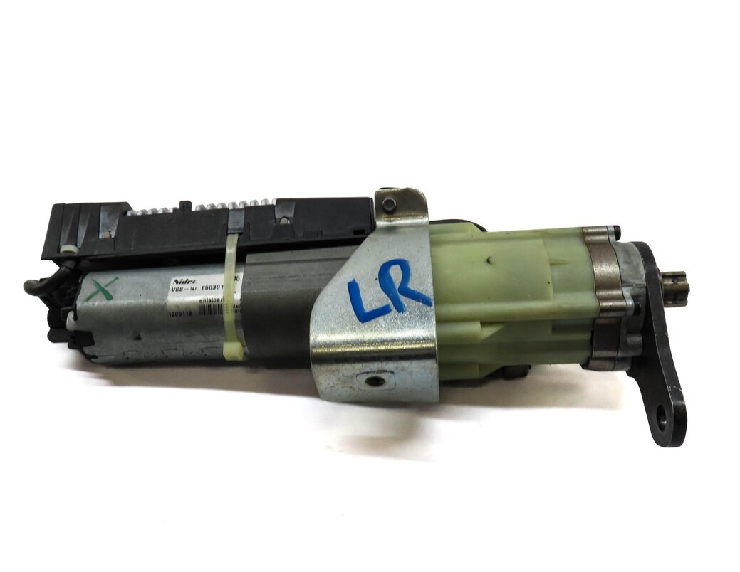 Thumbnail 2: 2010 AUDI Q7 (4L) REAR LEFT DRIVER SIDE ELECTRIC TRUNK TAILGATE LIFT MOTOR