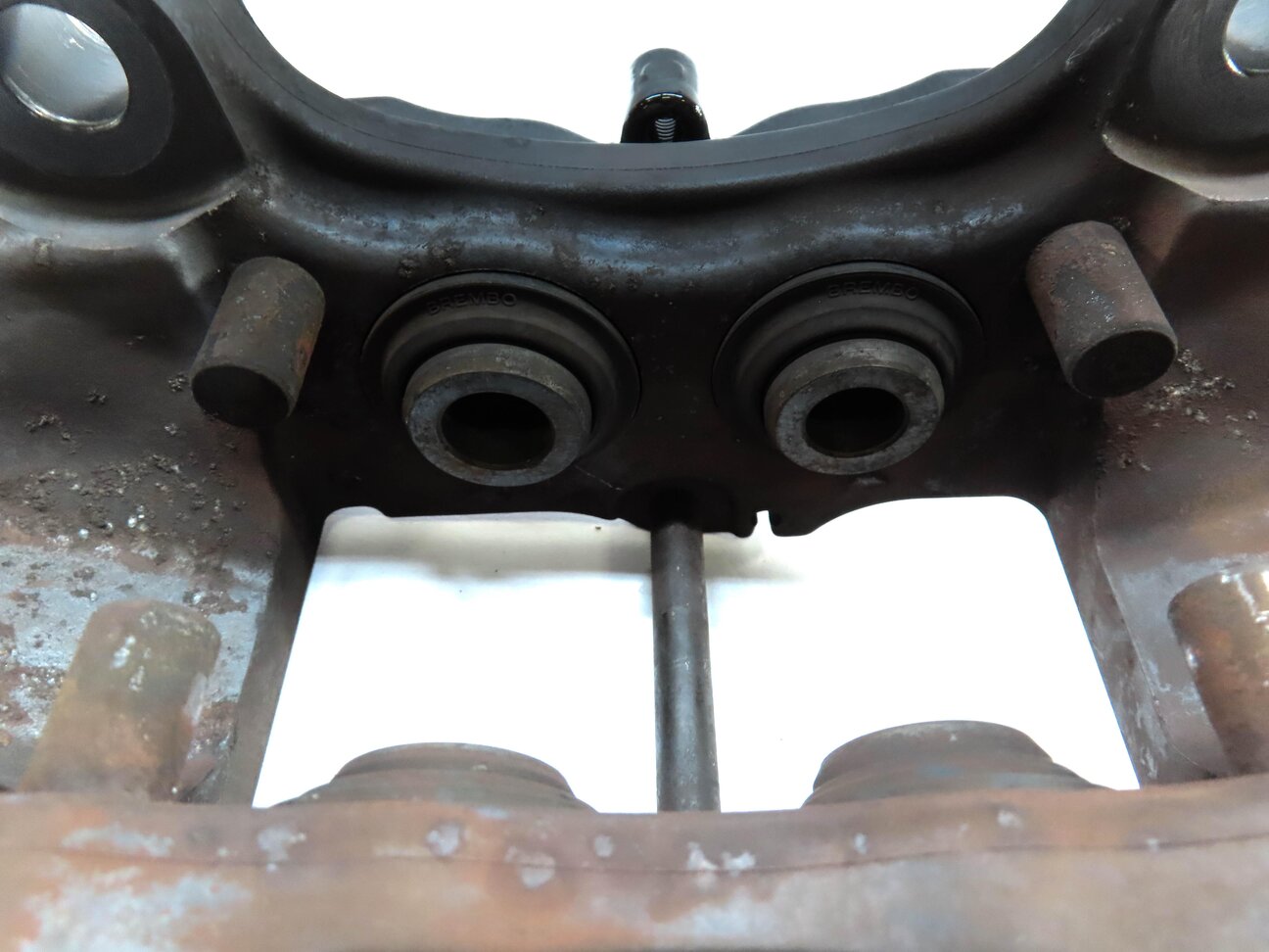 Thumbnail 6: 04-15 VW TOUAREG AUDI Q7 (4L) REAR LEFT & RIGHT DISC BRAKE CALIPER SET-2 BREMBO
