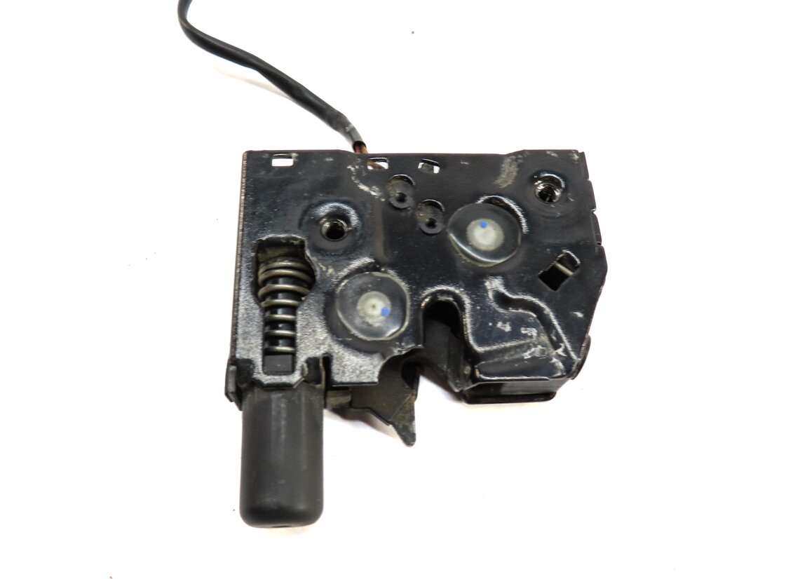 Thumbnail 3: 2012 AUDI A6 (C7) FRONT LEFT or RIGHT LOWER HOOD LOCK LATCH