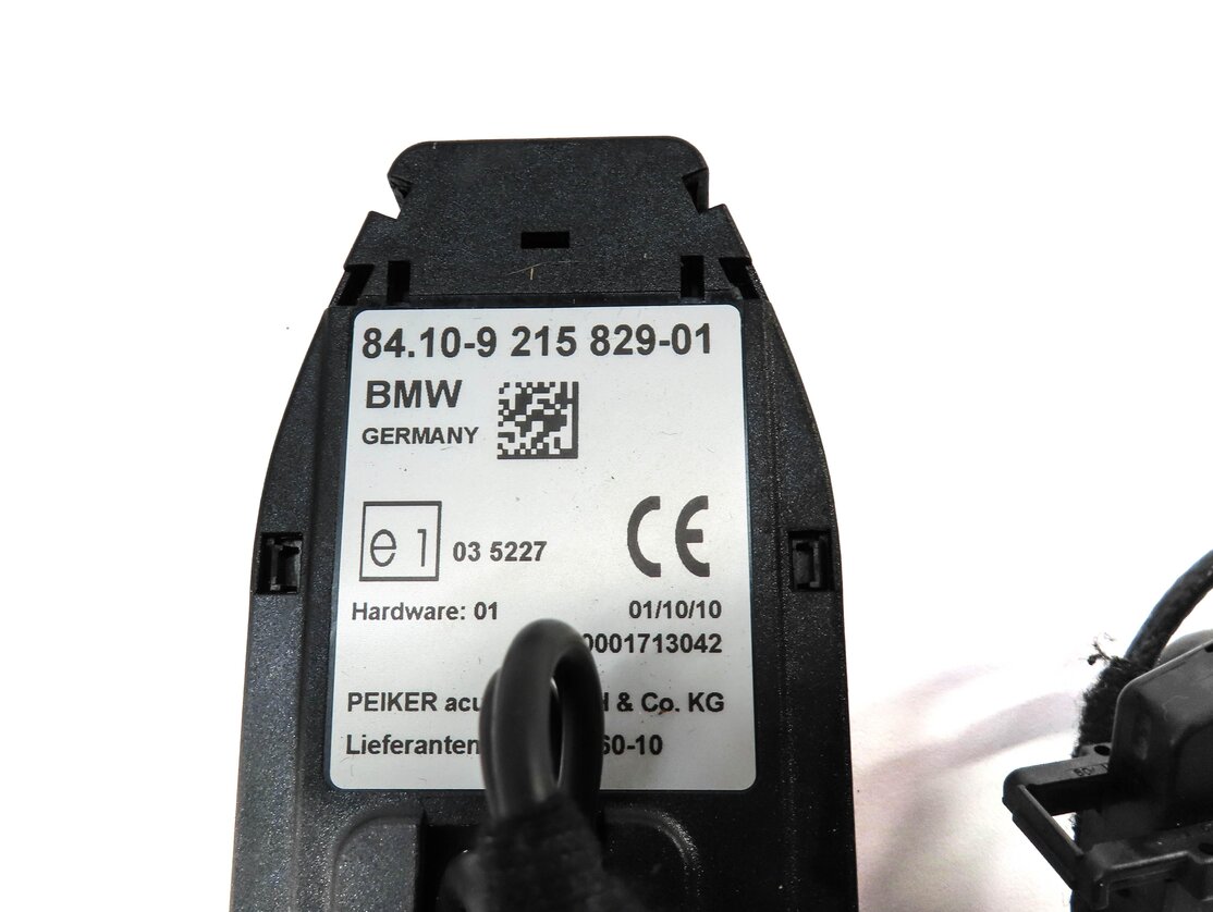 Thumbnail 5: 2011 BMW 535i (F10) CENTER CONSOLE CELL PHONE SNAP IN CRADLE ADAPTER
