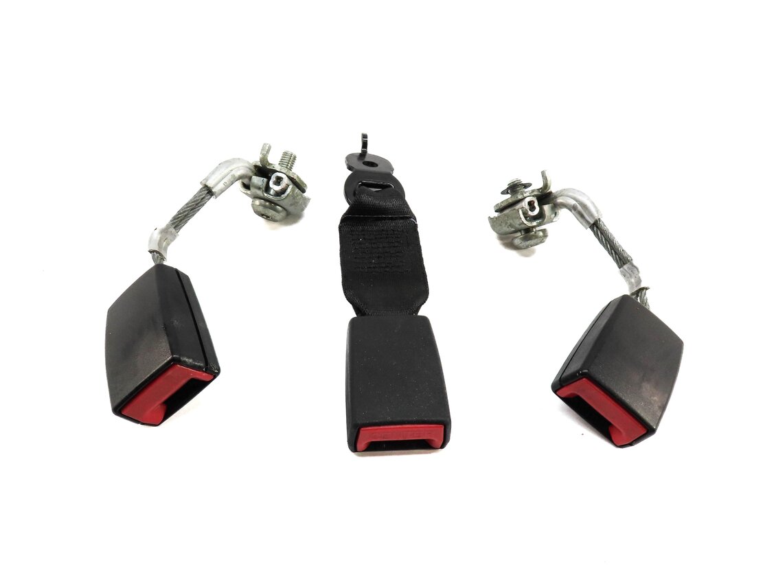 Thumbnail 2: 2011 BMW 535i (F10) REAR SEAT LEFT CENTER RIGHT SEATBELT BUCKLE RECEIVER SET-3