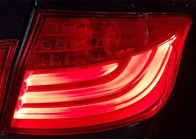 Thumbnail 2: 2011-2013 BMW 5 M5 SERIES F10 RIGHT PASSENGER OUTER TAILLIGHT BRAKE LIGHT LAMP