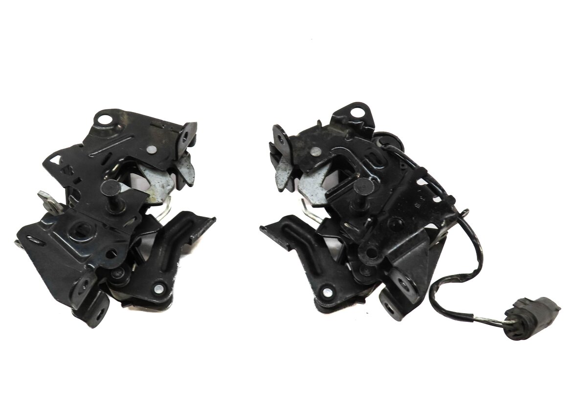 Thumbnail 3: 2011 BMW 535i (F10) FRONT LEFT & RIGHT LOWER HOOD LOCK LATCH SET-2