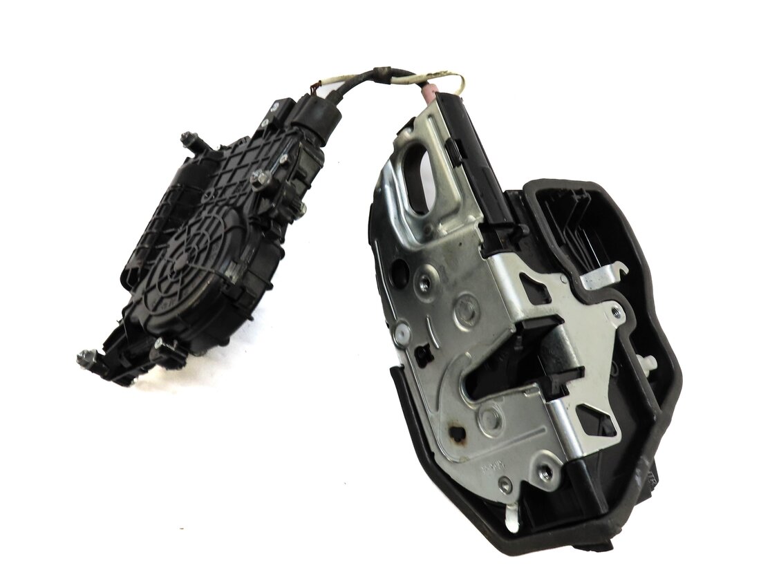 Thumbnail 3: 2011-2016 BMW 528i 535i 550i M5 (F10) RIGHT REAR SOFT CLOSE DOOR LOCK LATCH SET