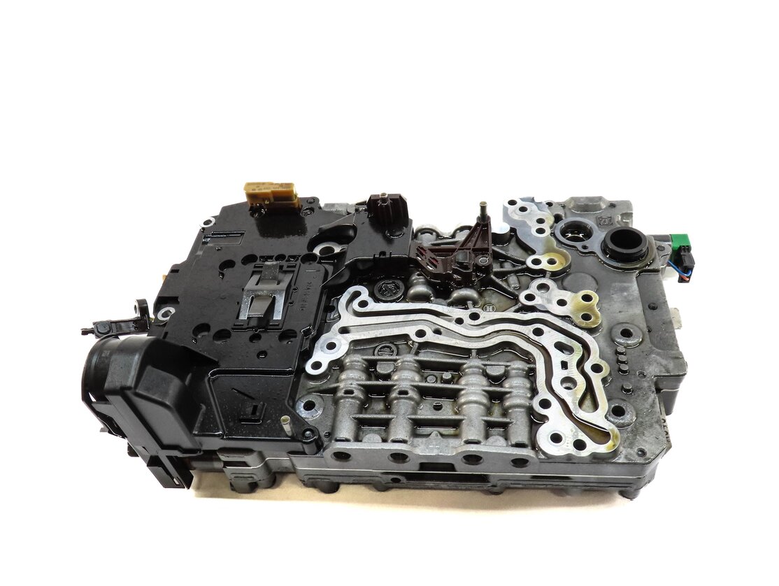 Thumbnail 2: BMW 2011 535i / 11-12 535iGT - AWD 8HP-45 AUTOMATIC TRANSMISSION VALVE BODY